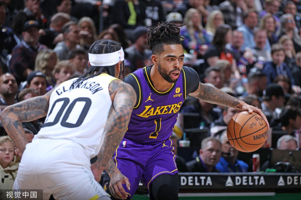 对年轻球员 对年轻球员